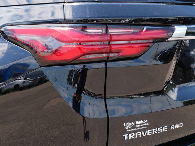 used 2022 Chevrolet Traverse car, priced at $35,496