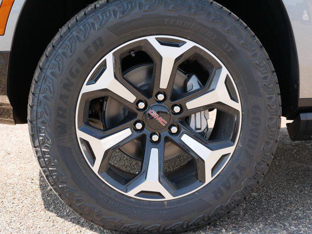 new 2025 GMC Yukon XL car, priced at $93,301