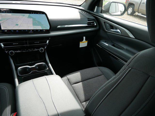 new 2026 Chevrolet Traverse car, priced at $42,420