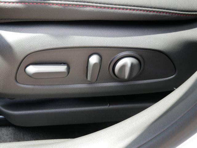 new 2025 Chevrolet Trax car, priced at $25,065