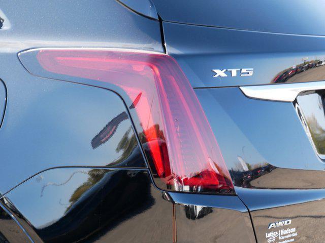 used 2022 Cadillac XT5 car, priced at $31,796