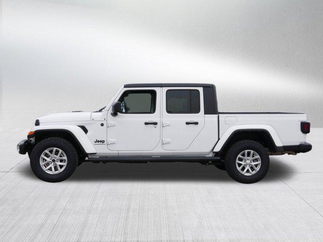 used 2023 Jeep Gladiator car, priced at $32,976