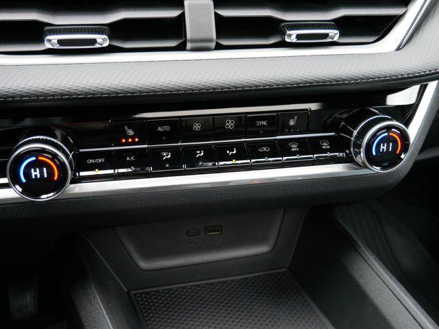 new 2026 Chevrolet Equinox car, priced at $33,900