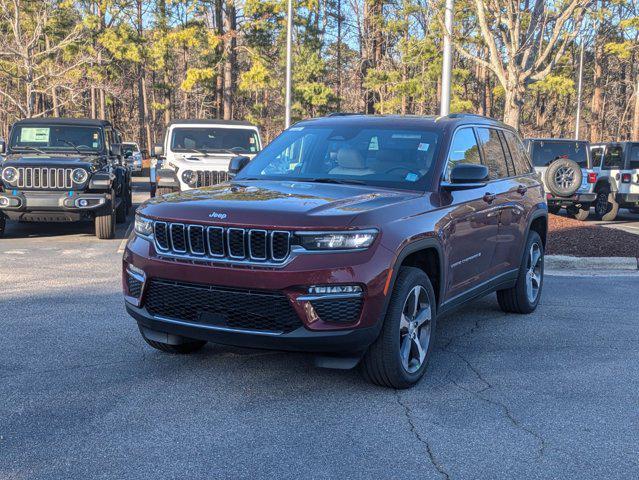 new 2025 Jeep Grand Cherokee car, priced at $49,691