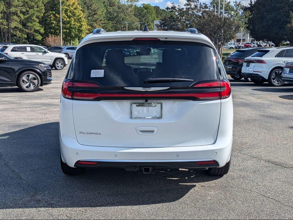 new 2026 Chrysler Pacifica car, priced at $53,596