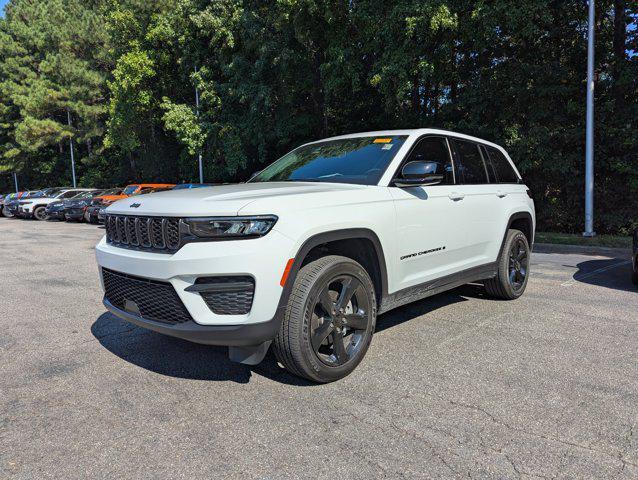 used 2025 Jeep Grand Cherokee car, priced at $40,998