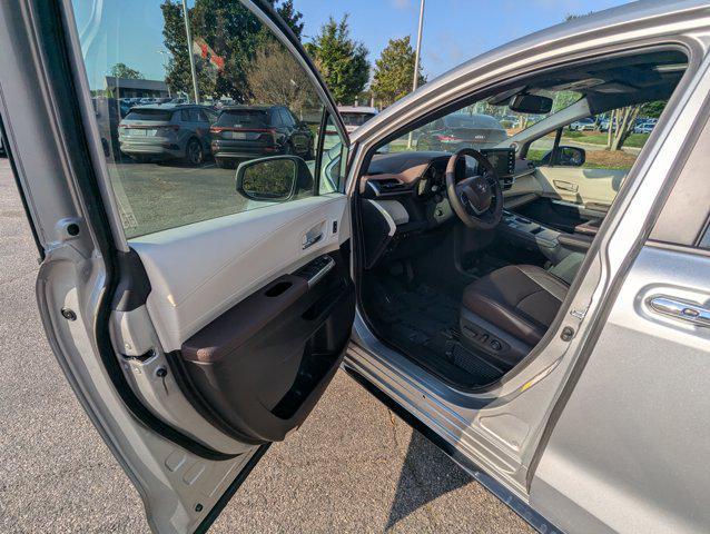 used 2024 Toyota Sienna car, priced at $58,977
