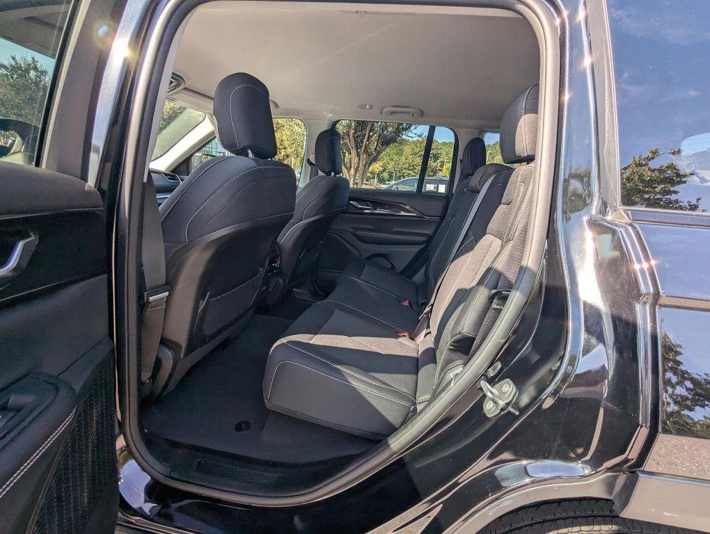 used 2023 Jeep Grand Cherokee car, priced at $28,977