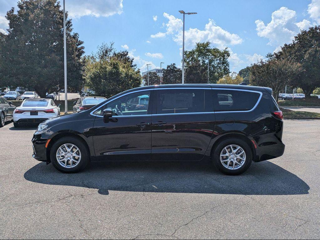 new 2026 Chrysler Pacifica car, priced at $43,654