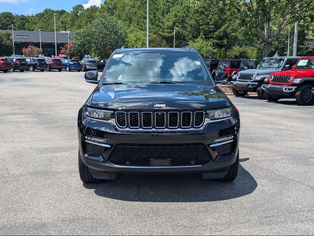 new 2025 Jeep Grand Cherokee car, priced at $50,828