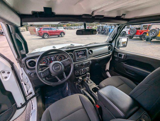 used 2022 Jeep Gladiator car, priced at $31,977