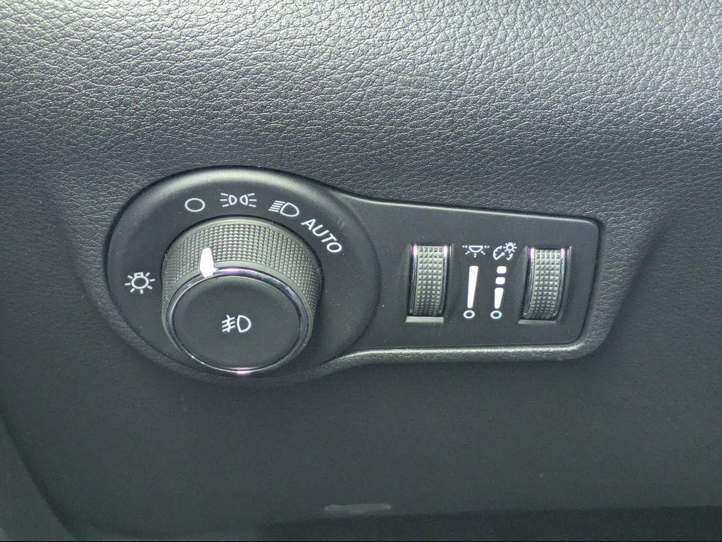 new 2026 Jeep Compass car, priced at $32,876