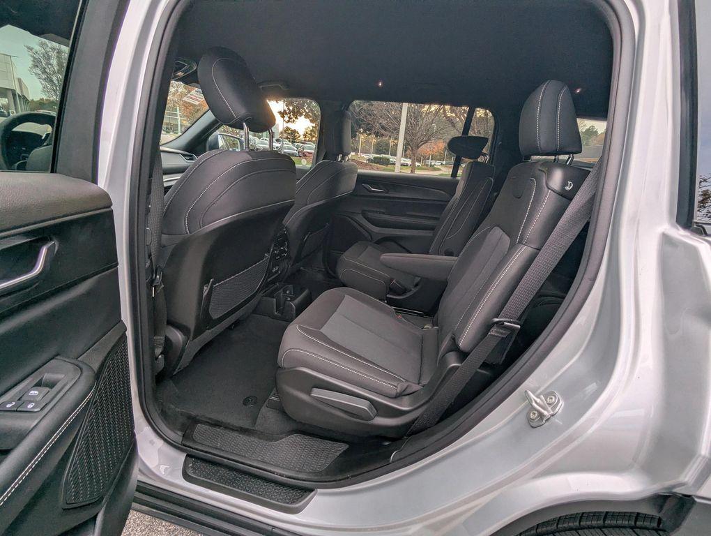 used 2024 Jeep Grand Cherokee L car, priced at $34,377