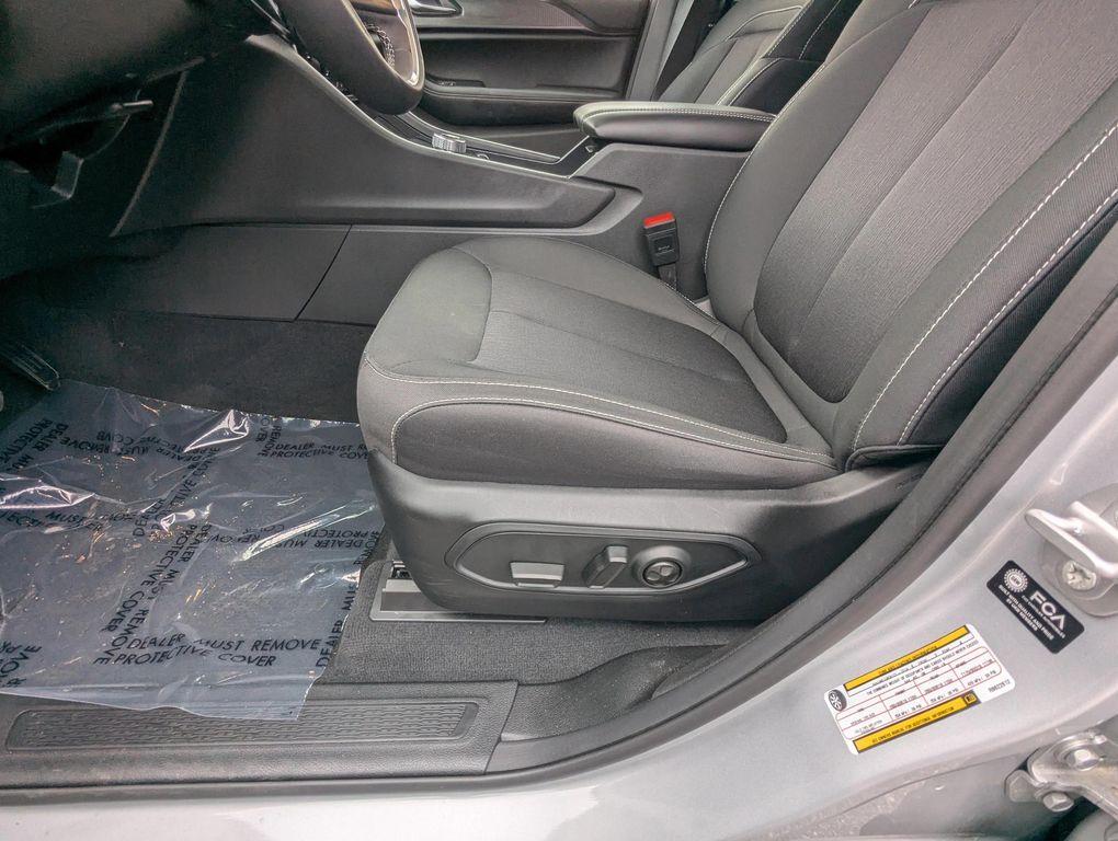 used 2024 Jeep Grand Cherokee L car, priced at $34,377