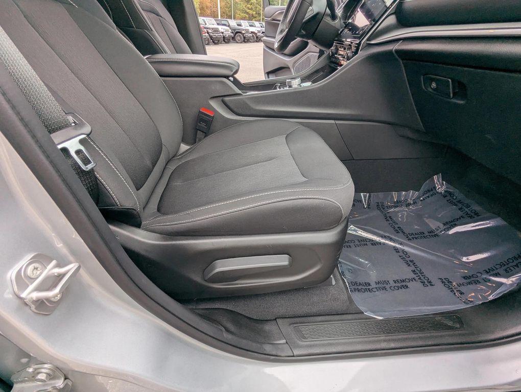 used 2024 Jeep Grand Cherokee L car, priced at $34,377