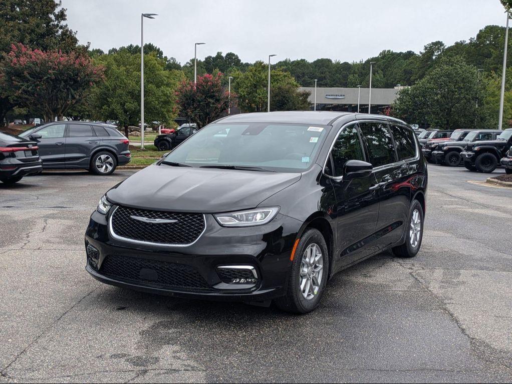 new 2026 Chrysler Pacifica car, priced at $41,176