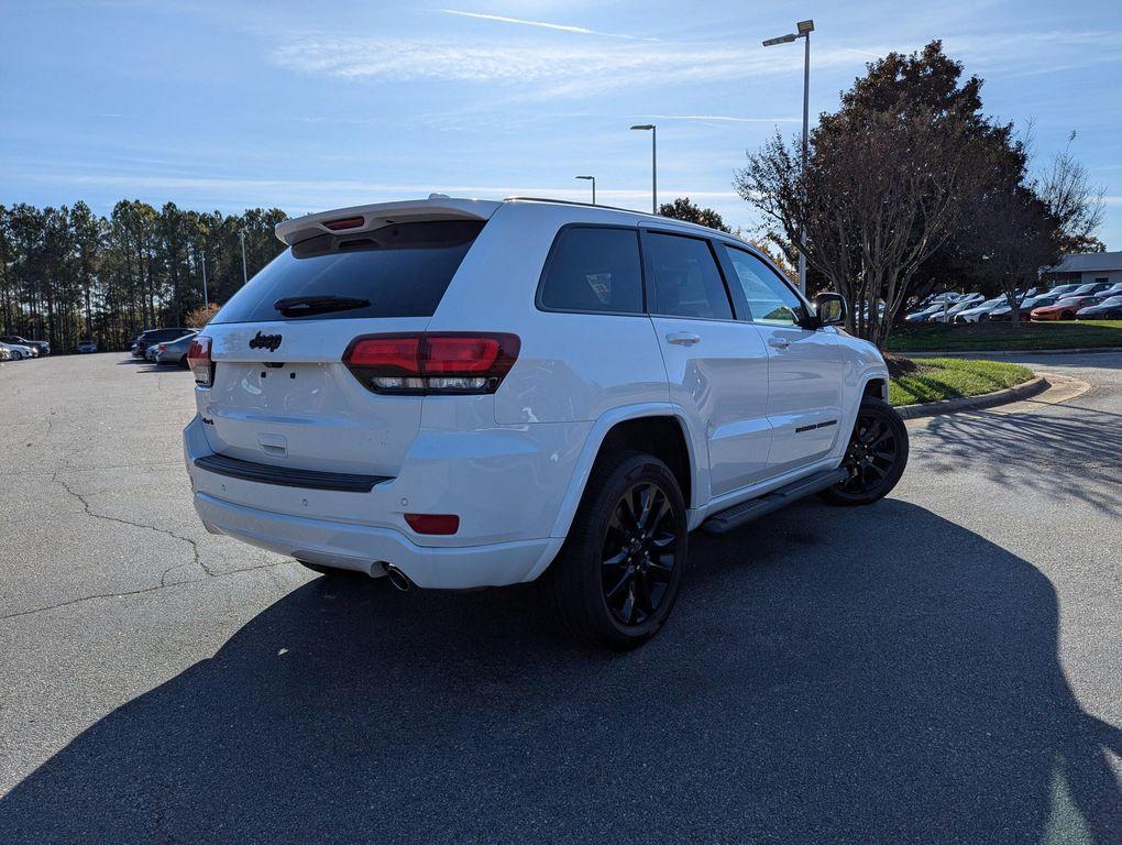 used 2022 Jeep Grand Cherokee car, priced at $28,477