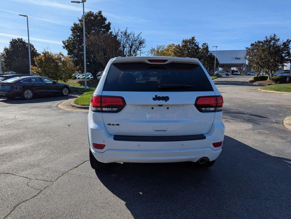 used 2022 Jeep Grand Cherokee car, priced at $28,477