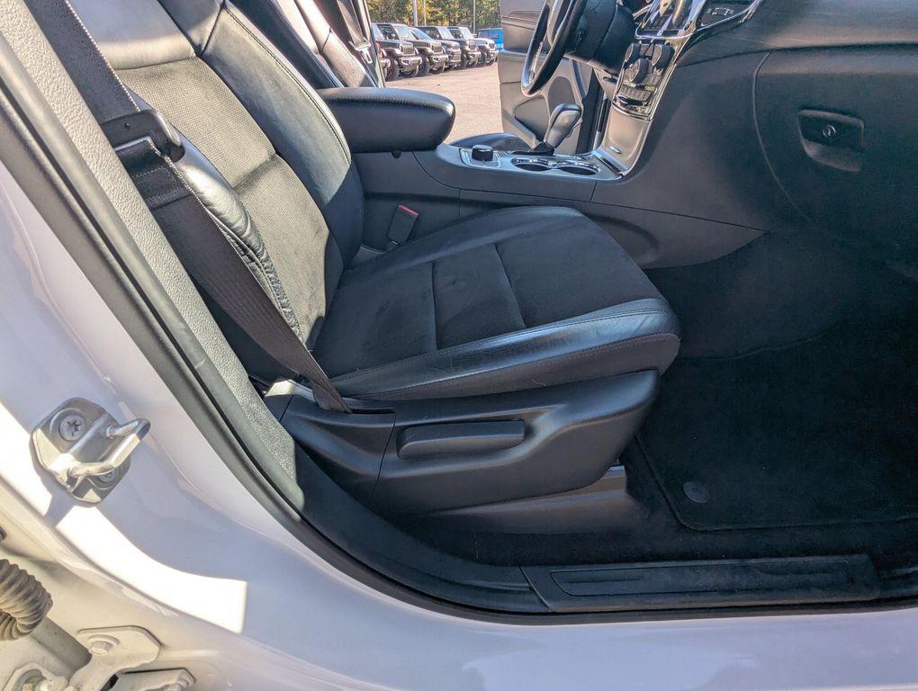 used 2022 Jeep Grand Cherokee car, priced at $28,477