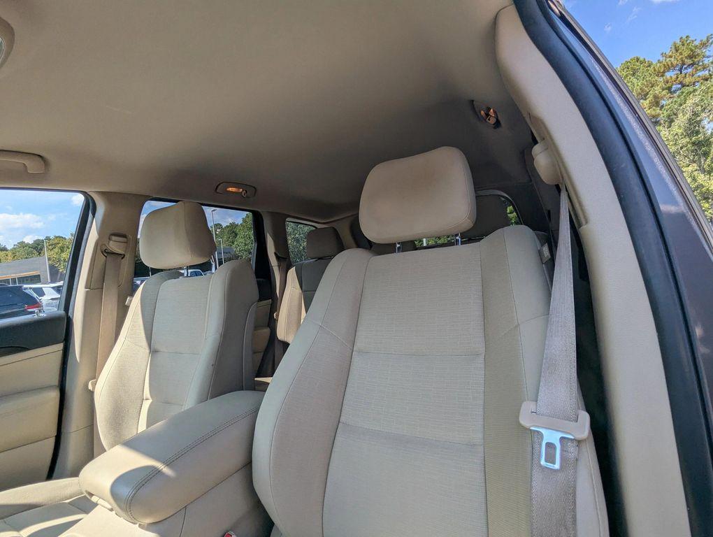 used 2015 Jeep Grand Cherokee car, priced at $10,377