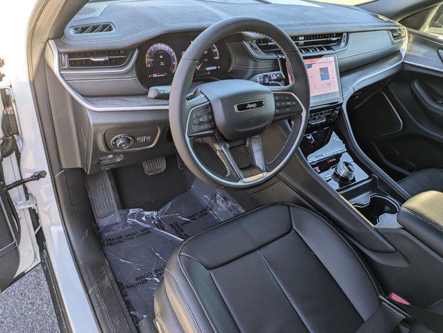 new 2025 Jeep Grand Cherokee car, priced at $53,279