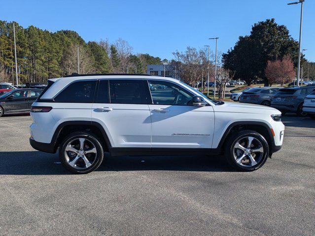 new 2025 Jeep Grand Cherokee car, priced at $53,279