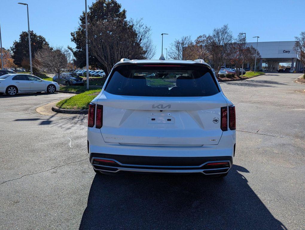 used 2023 Kia Sorento Hybrid car, priced at $30,877