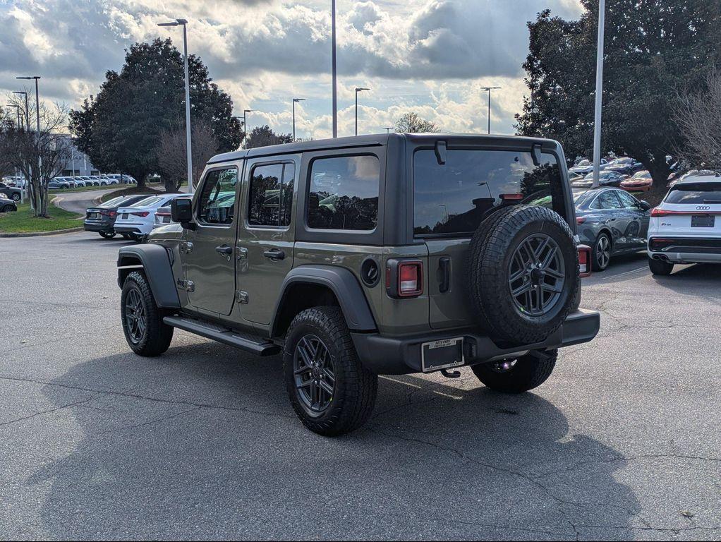 new 2026 Jeep Wrangler car, priced at $46,422