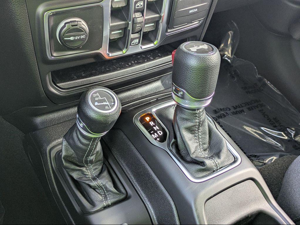 new 2026 Jeep Wrangler car, priced at $46,422