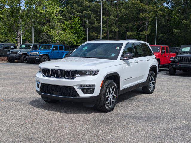 new 2025 Jeep Grand Cherokee car, priced at $48,088