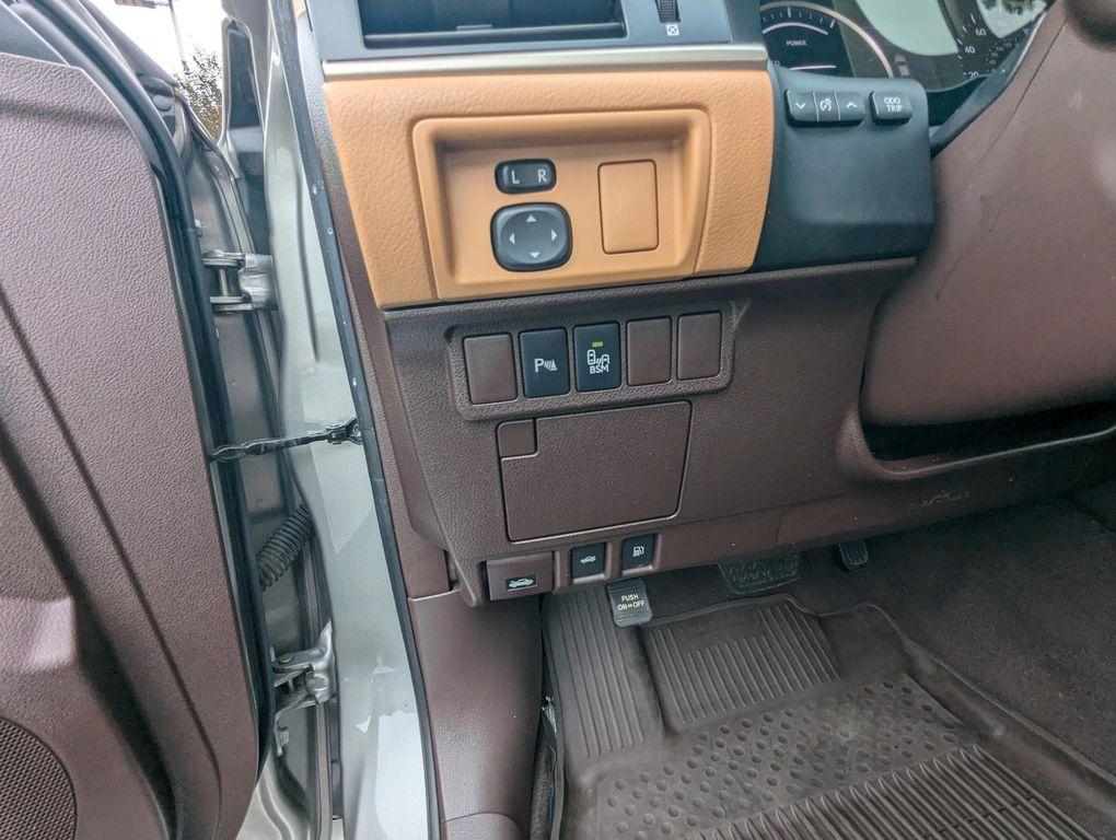 used 2016 Lexus ES 300h car, priced at $18,577