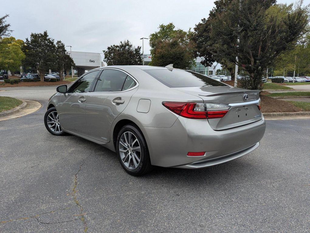 used 2016 Lexus ES 300h car, priced at $18,577
