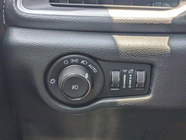 new 2025 Chrysler Pacifica car, priced at $42,909