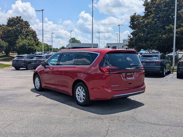 new 2025 Chrysler Pacifica car, priced at $42,909