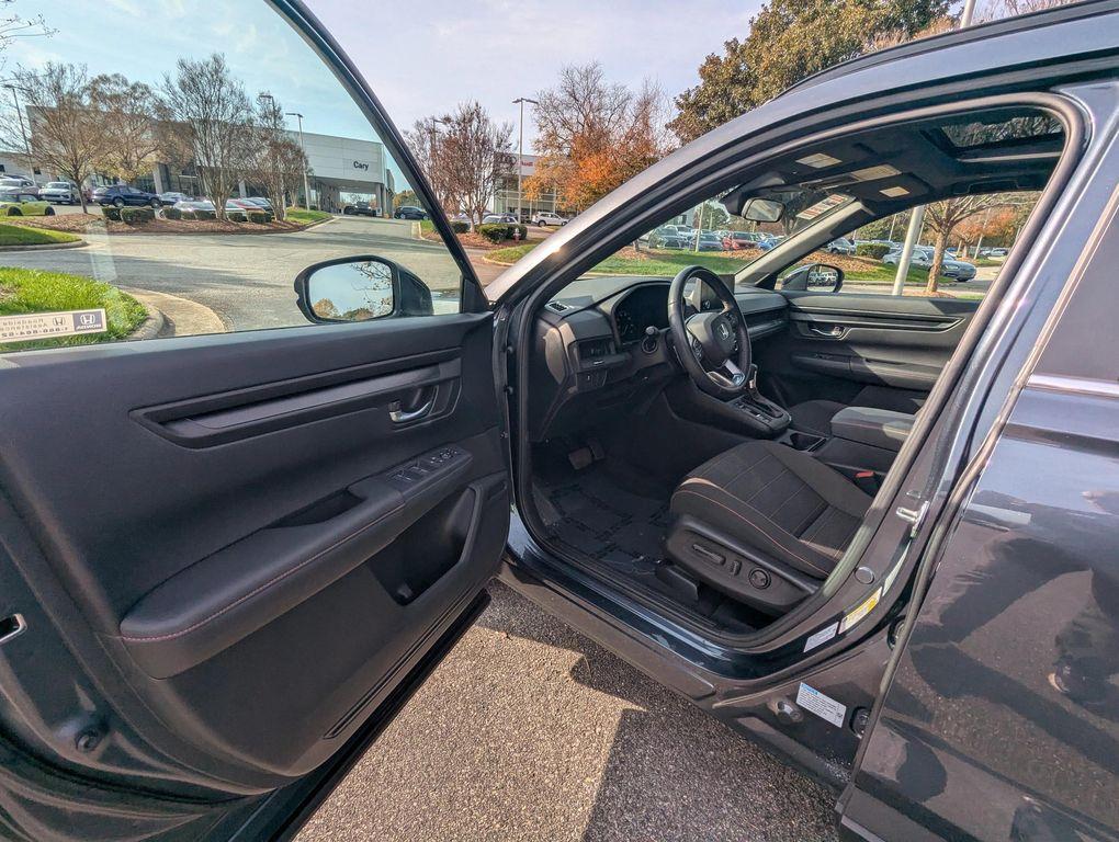 used 2023 Honda CR-V Hybrid car, priced at $28,177