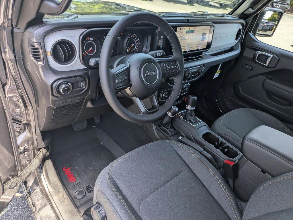new 2025 Jeep Gladiator car, priced at $43,953