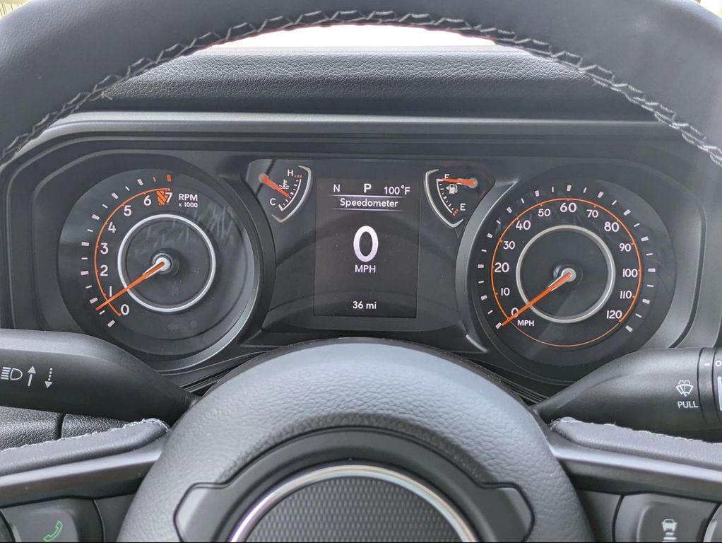 new 2025 Jeep Gladiator car, priced at $43,953