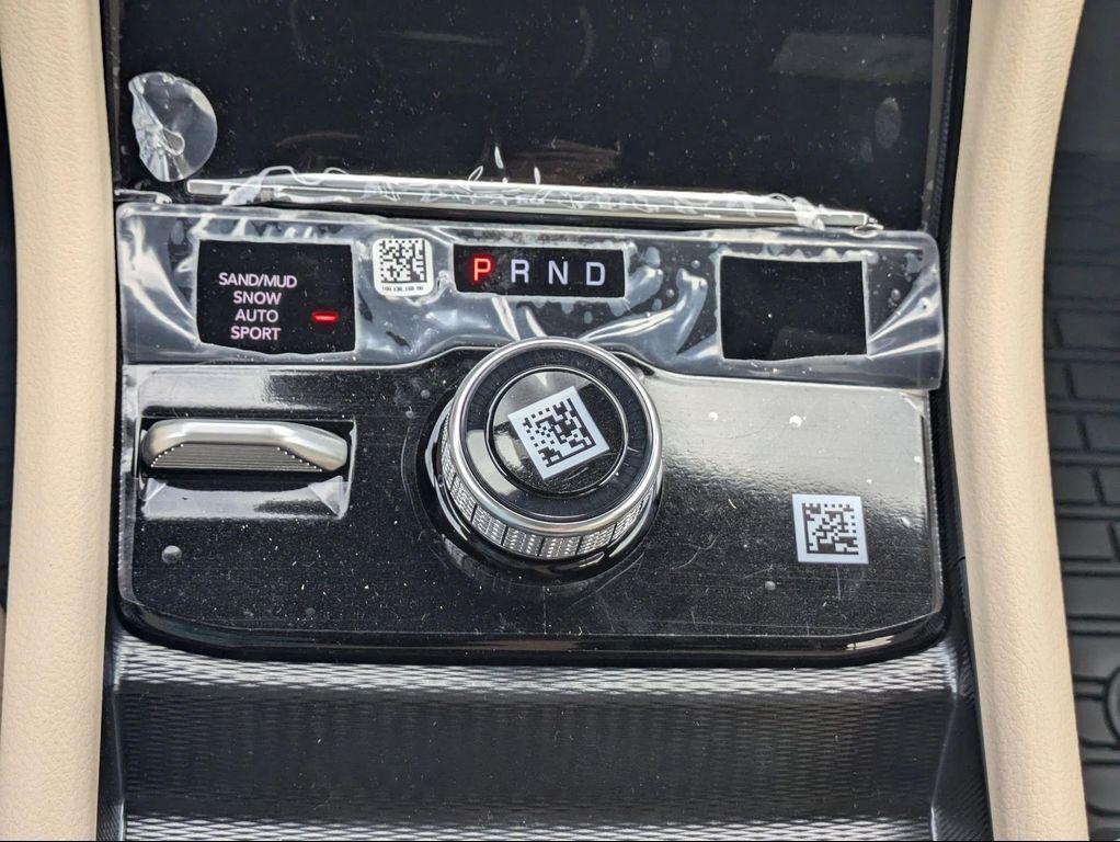 new 2025 Jeep Grand Cherokee car, priced at $48,318