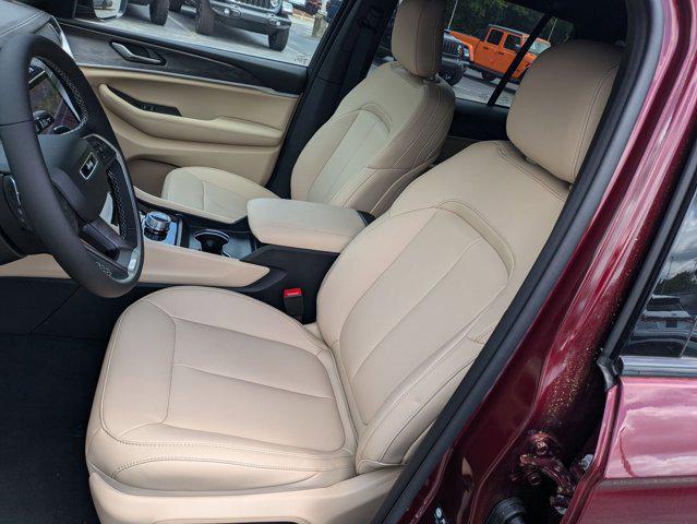 new 2025 Jeep Grand Cherokee car, priced at $43,540