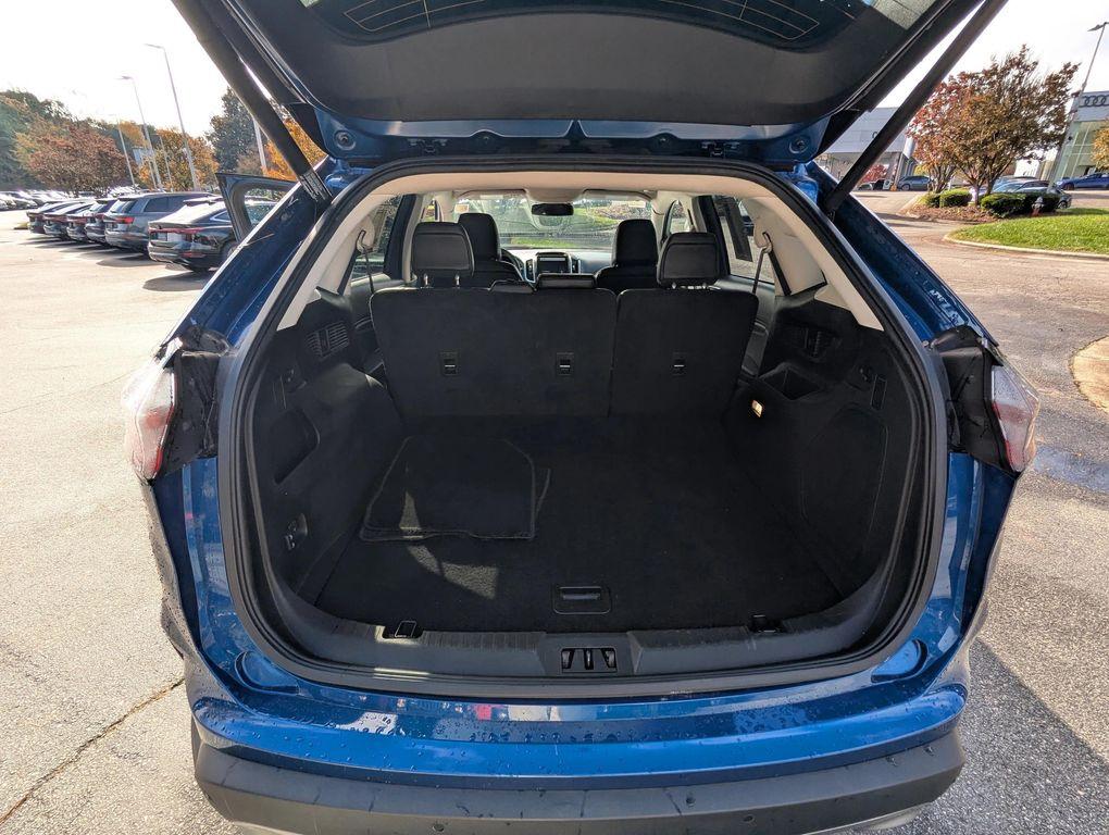 used 2022 Ford Edge car, priced at $22,477