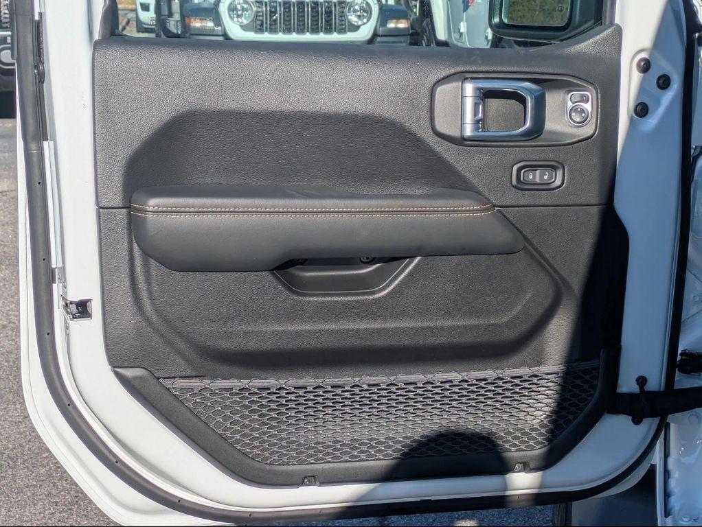 new 2026 Jeep Wrangler car, priced at $51,783