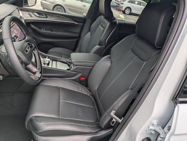 new 2025 Jeep Grand Cherokee car, priced at $62,052