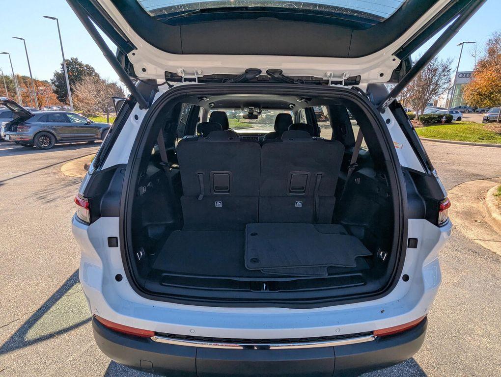 used 2024 Jeep Grand Cherokee L car, priced at $33,877