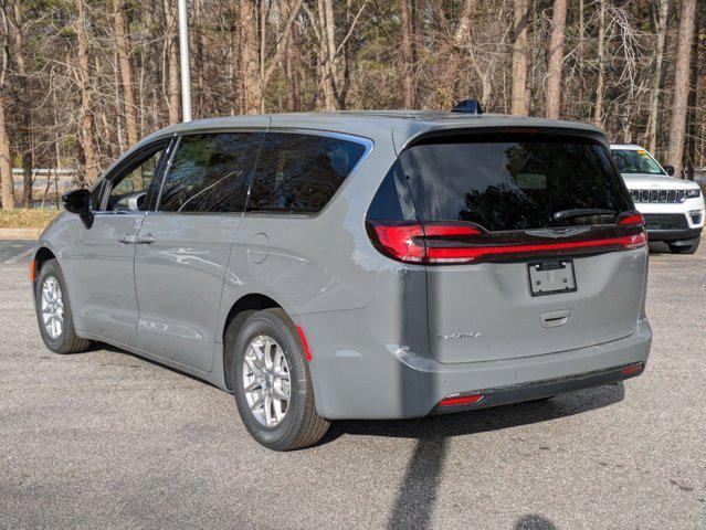 new 2025 Chrysler Pacifica car, priced at $42,258