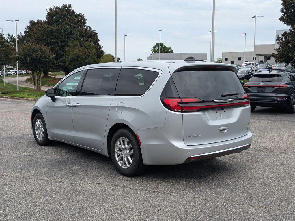new 2026 Chrysler Pacifica car, priced at $41,346