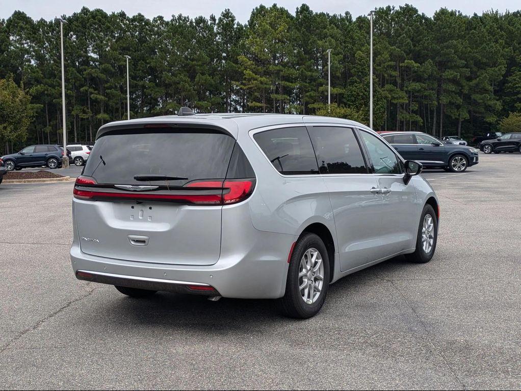 new 2026 Chrysler Pacifica car, priced at $41,346
