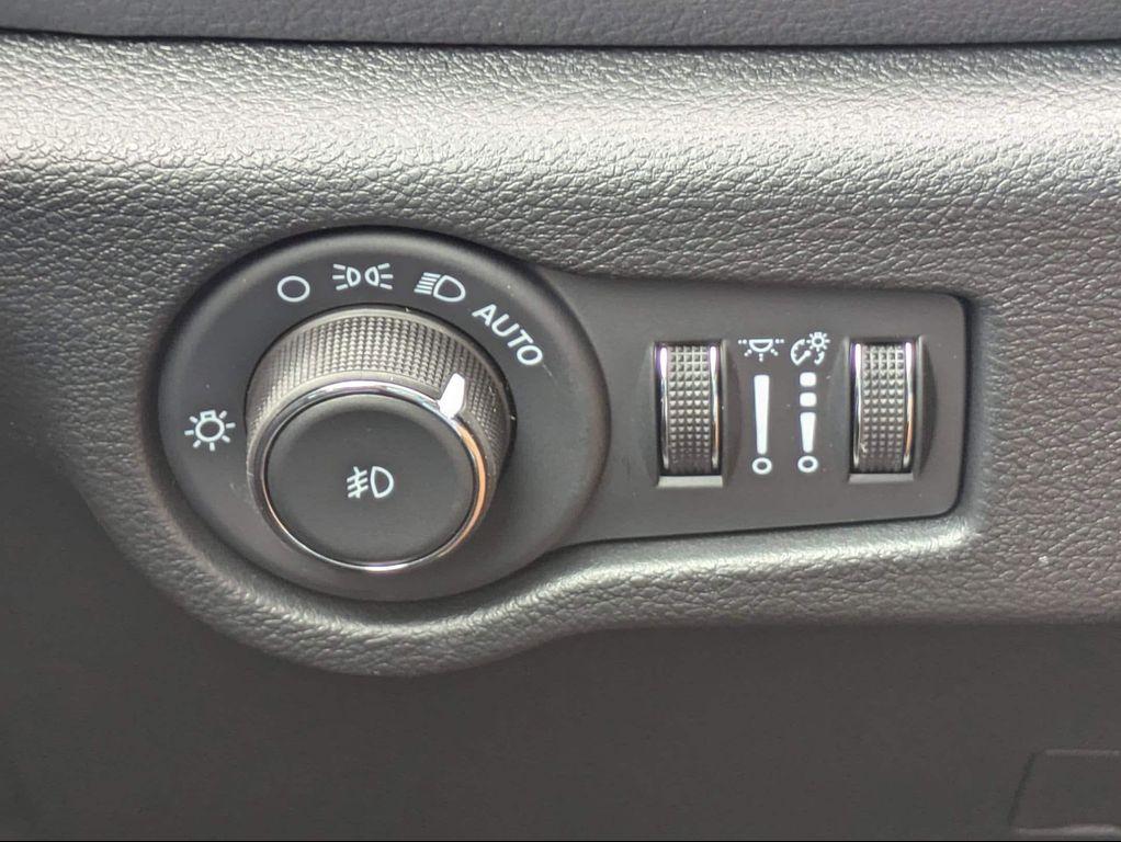 new 2026 Chrysler Pacifica car, priced at $41,346