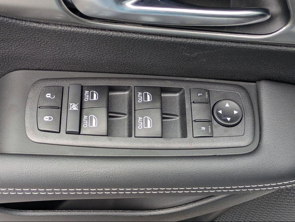 new 2026 Chrysler Pacifica car, priced at $41,346
