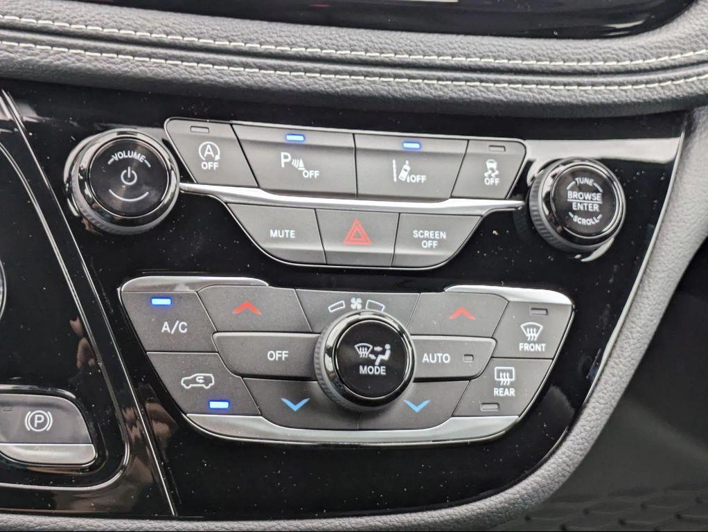 new 2026 Chrysler Pacifica car, priced at $41,346