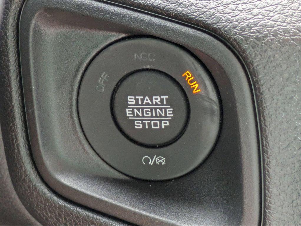 new 2025 Jeep Wrangler car, priced at $47,362